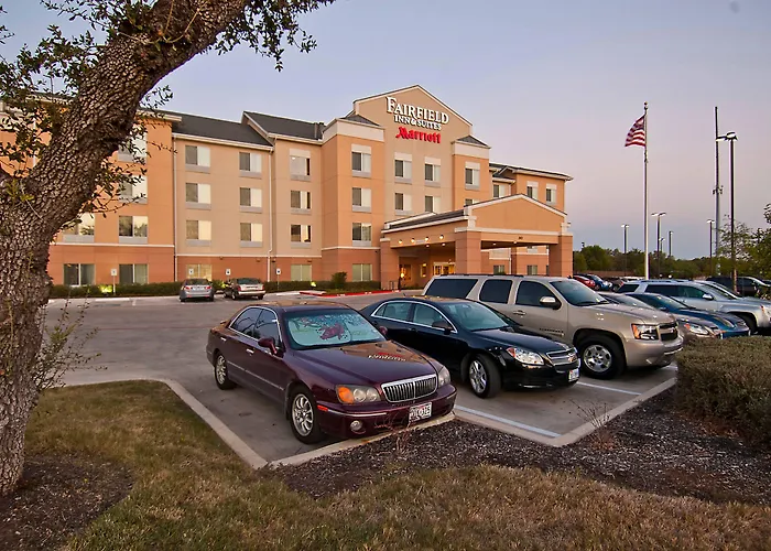Fairfield Inn & Suites By Marriott San Antonio North/Stone Oak